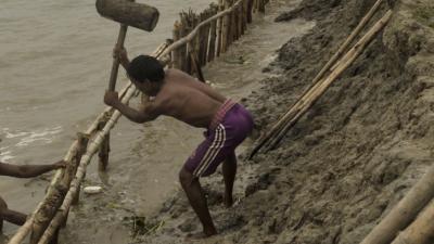 water barrier being built in africa